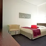 巴勒莫中心美居酒店 4*