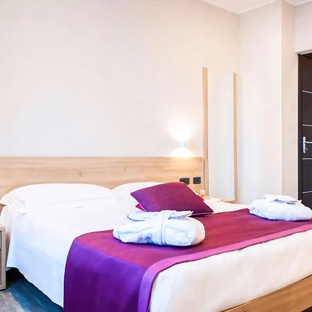 Отель Mercure Centro 4*